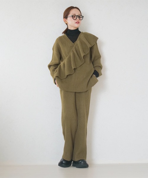 KOBE LETTUCE（コウベレタス）の「[ 田中亜希子さんコラボ ] 選べる2丈 2way付けフリルVネックニットプルオーバー（ニット/セーター・レディース・ブルー系/ベージュ系/ブラック/カーキ・PM/M）」の20枚目の写真
