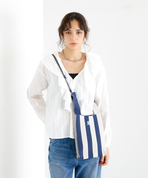 FRUIT OF THE LOOM(フルーツオブザルーム)の「【FRUIT OF THE LOOM】ストライプ ミニショルダーバッグ / STRIPED MINI SHOULDER BAG【WEB限定】(ショルダーバッグ・レディース・サックスブルー/ラベンダー/グリーン/レッド/ネイビー・フリー)」の7枚目の写真
