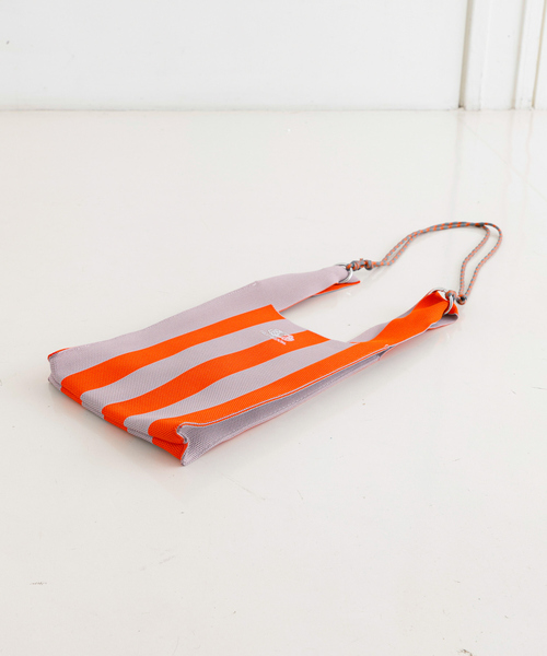 FRUIT OF THE LOOM(フルーツオブザルーム)の「【FRUIT OF THE LOOM】ストライプ ミニショルダーバッグ / STRIPED MINI SHOULDER BAG【WEB限定】(ショルダーバッグ・レディース・サックスブルー/ラベンダー/グリーン/レッド/ネイビー・フリー)」の13枚目の写真