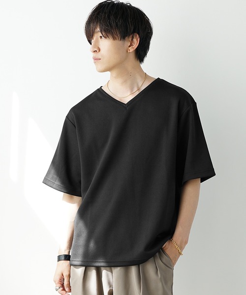 MinoriTY(マイノリティ)の「【MinoriTY】裾ドローコードルーズVネックインナー長袖&半袖Tシャツ メンズ カットソー 夏服 春服(Tシャツ/カットソー・メンズ・ホワイト/ブラック/ホワイト系その他/グレー系その他/ブラック系その他/ブルー系その他/ネイビー/チャコール・S/M/L)」の4枚目の写真