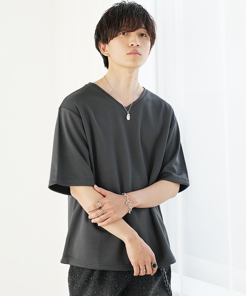 MinoriTY(マイノリティ)の「【MinoriTY】裾ドローコードルーズVネックインナー長袖&半袖Tシャツ メンズ カットソー 夏服 春服(Tシャツ/カットソー・メンズ・ホワイト/ブラック/ホワイト系その他/グレー系その他/ブラック系その他/ブルー系その他/ネイビー/チャコール・S/M/L)」の18枚目の写真