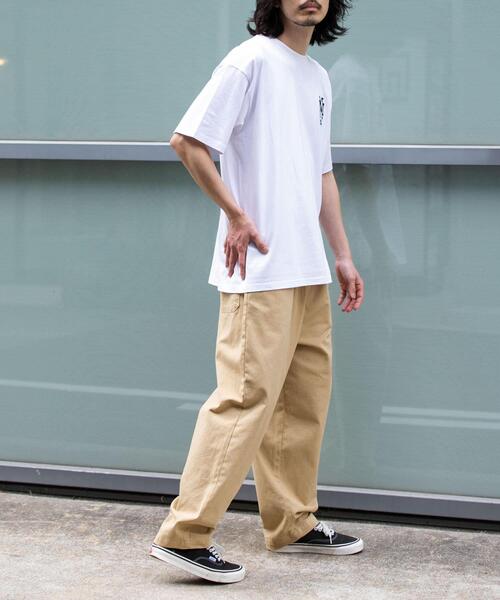 URBAN RESEARCH Sonny Label（アーバンリサーチサニーレーベル）の「ベーシックワイドイージーチノパンツ（その他パンツ・メンズ・ホワイト系その他/ベージュ/チャコールグレー/ブラック・MEDIUM/SMALL/LARGE）」の22枚目の写真