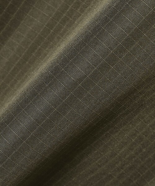 TAION（タイオン）の「TAION / Non Down Military Reversible V Neck Vest（ベスト・メンズ・ブラック/ダークオリーブ・MEDIUM/LARGE/X-LARGE/XX-LARGE）」の14枚目の写真