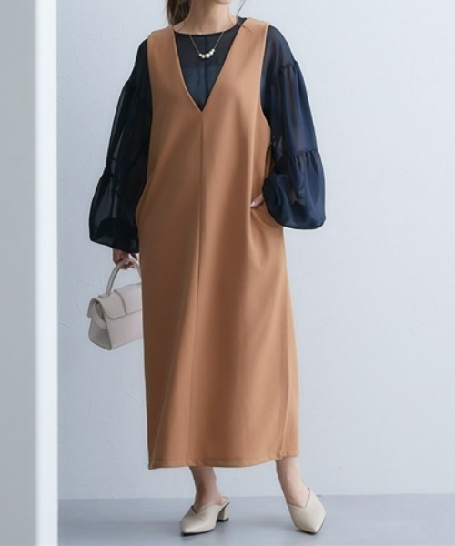 Petitjo（プッチージョ）の「小さいサイズ　深Vジャンパースカート（丈が選べる）　低身長さん・小柄女性（ジャンパースカート・レディース・ブラウン系/ブラック系/ブラウン/ブラック・PSS/PS/PM/PL）」の2枚目の写真