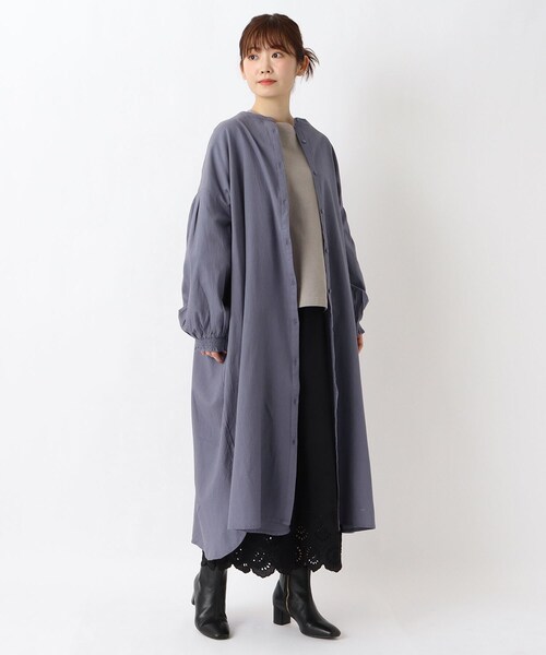 one'sterrace(ワンズテラス)の「綿レーヨン シャーリング袖ワンピース(ワンピース・レディース・ブルー系その他7/グリーン系その他6/ブラック系8・02)」の15枚目の写真
