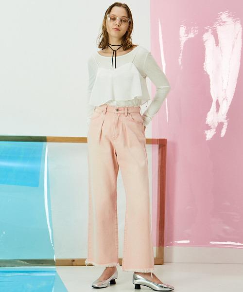 SOFFITTO(ソフィット)の「タックセミワイドデニムパンツ(デニムパンツ・レディース・インディゴブルー/ピンク/ケミカルウォッシュ・M/L/S)」の4枚目の写真