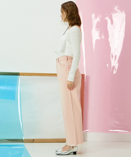 SOFFITTO(ソフィット)の「タックセミワイドデニムパンツ(デニムパンツ・レディース・インディゴブルー/ピンク/ケミカルウォッシュ・M/L/S)」の6枚目の写真