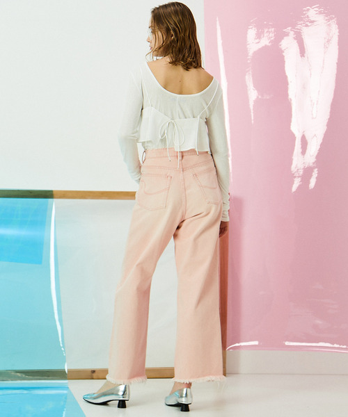 SOFFITTO(ソフィット)の「タックセミワイドデニムパンツ(デニムパンツ・レディース・インディゴブルー/ピンク/ケミカルウォッシュ・M/L/S)」の8枚目の写真