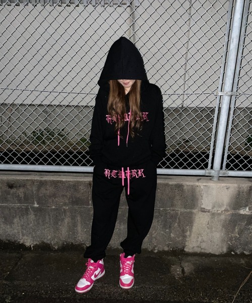 2サイズ展開 / UNISEX 》ATMARK オールドイングリッシュロゴ 総柄