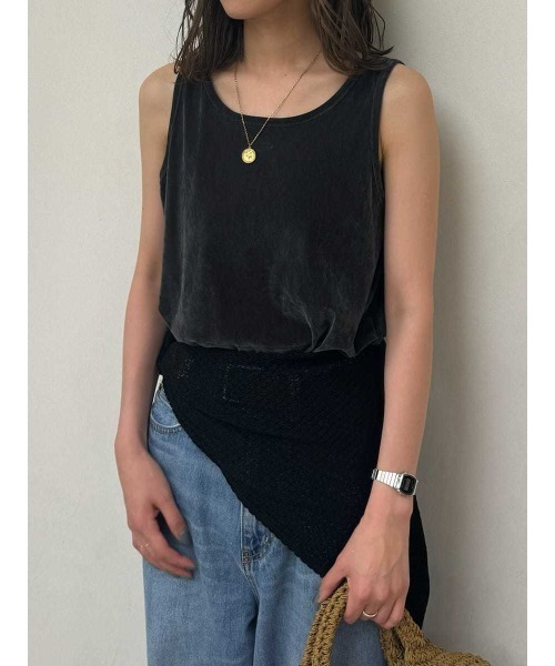 Mila Owen(ミラオーウェン)の「フロッキーベロアビッグタンクトップス(タンクトップ・レディース・チャコールグレー/ライム/ベージュ・FREE)」の1枚目の写真