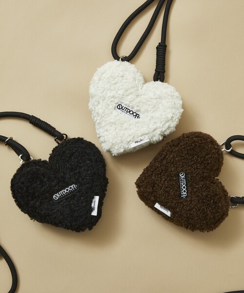 BASICKS（ベイシックス）の「BASICKS × OUTDOOR PRODUCTS × Firsthand/ベイシックス × アウトドアプロダクツ ×BASICKS MINI BOA HEART BAG（ショルダーバッグ・レディース・オフホワイト/ブラック/ブラウン・ONE SIZE）」の2枚目の写真