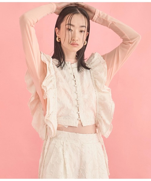 Settimissimo（セッティミッシモ）の「フリンジジャガード ラッフルスリーブ ジレ（ベスト・レディース・アイボリー/ブラック・FREE）」の8枚目の写真