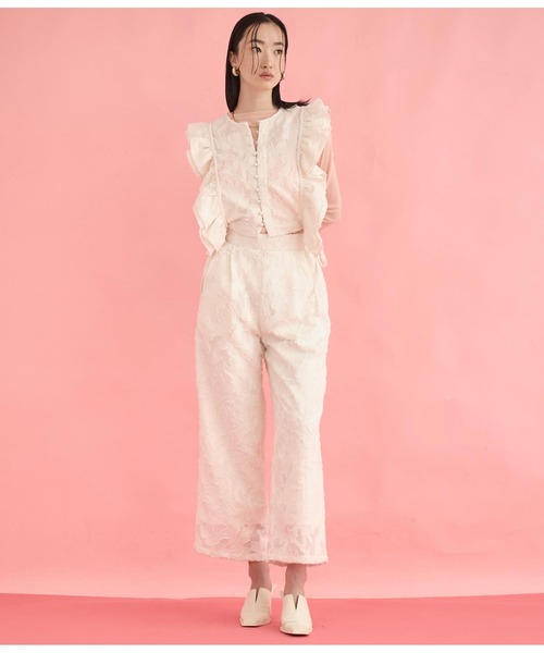 Settimissimo（セッティミッシモ）の「フリンジジャガード ラッフルスリーブ ジレ（ベスト・レディース・アイボリー/ブラック・FREE）」の4枚目の写真