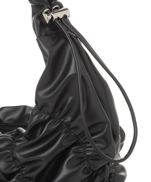 LAKOLE（ラコレ）の「ギャザーラウンドショルダーバッグ / 325803（ショルダーバッグ・レディース・イエロー/ブラック/オフホワイト・FREE）」の7枚目の写真