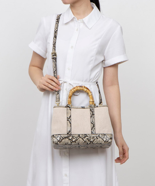 cache cache（カシュ カシュ）の「カシュカシュ cachecache / バンブーハンドルエルガリー2wayトート（トートバッグ・レディース・ベージュ系その他/ブラック/パイソン・FREE）」の4枚目の写真