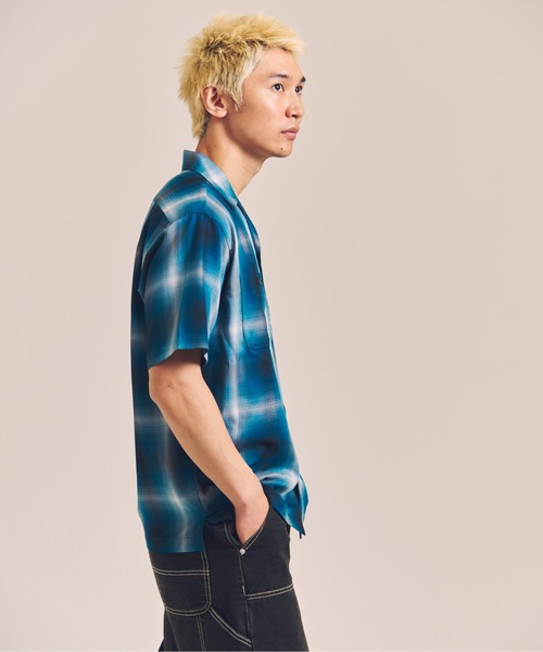 schott(ショット)の「SCHOTT-OMBRE SS SHIRT(シャツ/ブラウス・メンズ・グリーン/ブラック・XL/L)」の7枚目の写真