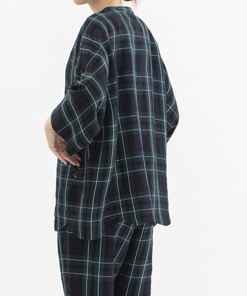 nop de nod(ノップドゥノッド)の「Clocheリネンレーヨンスカラップジャケット(ノーカラージャケット・レディース・ブラック/スミクロ/ネイビー・M)」の21枚目の写真