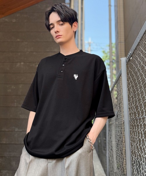 Classical Origin（クラシカルオリジン）の「【Classical Origin】「大人びた遊び心。」刺繍入りハイクオリティダブルフェイス素材バンドカラーポロシャツ／Embroidered High-Quality Double Face Band Collar Polo（ポロシャツ・メンズ・ブラック/ライトグレー/ホワイト・LARGE/SMALL/MEDIUM）」の16枚目の写真