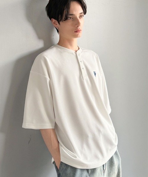 Classical Origin（クラシカルオリジン）の「【Classical Origin】「大人びた遊び心。」刺繍入りハイクオリティダブルフェイス素材バンドカラーポロシャツ／Embroidered High-Quality Double Face Band Collar Polo（ポロシャツ・メンズ・ブラック/ライトグレー/ホワイト・LARGE/SMALL/MEDIUM）」の20枚目の写真