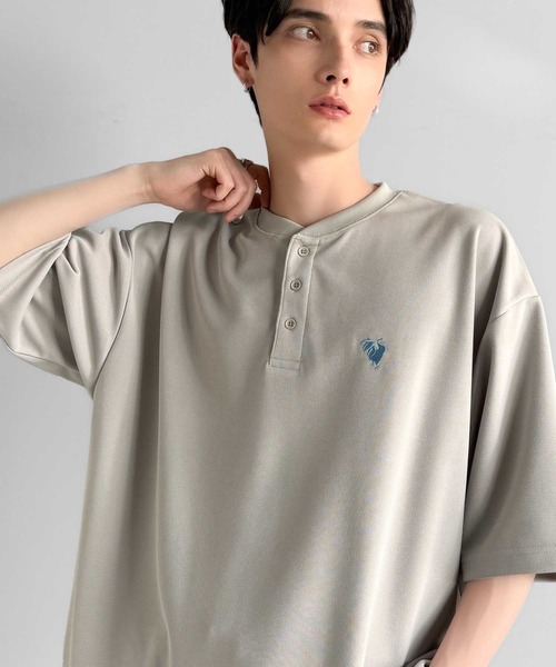 Classical Origin（クラシカルオリジン）の「【Classical Origin】「大人びた遊び心。」刺繍入りハイクオリティダブルフェイス素材バンドカラーポロシャツ／Embroidered High-Quality Double Face Band Collar Polo（ポロシャツ・メンズ・ブラック/ライトグレー/ホワイト・LARGE/SMALL/MEDIUM）」の7枚目の写真