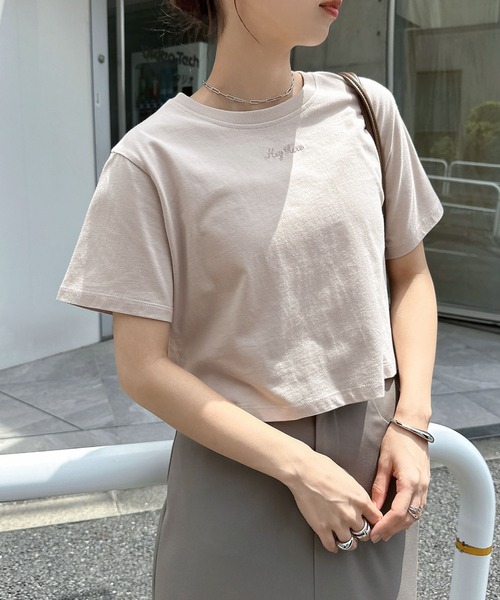 andme（アンドミー）の「ワンポイントエンブロイダリーミニTシャツ（Tシャツ/カットソー・レディース・スミクロ/ベージュ/ミント/ホワイト×ホワイト/ホワイト×レッド・M/L）」の5枚目の写真