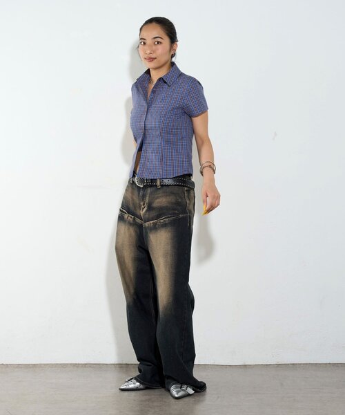 WHO'S WHO gallery（フーズフーギャラリー）の「【新色追加】アソートコンパクトダーツシャツ（シャツ/ブラウス・レディース・ベージュ/ネイビー/ブルー/ブラウン/ブラック・FREE）」の6枚目の写真