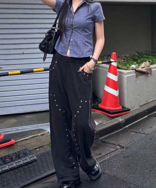 WHO'S WHO gallery（フーズフーギャラリー）の「【新色追加】アソートコンパクトダーツシャツ（シャツ/ブラウス・レディース・ベージュ/ネイビー/ブルー/ブラウン/ブラック・FREE）」の8枚目の写真