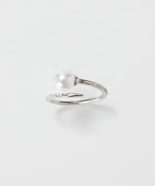 Phoebe(フィービィー)の「【金属アレルギー対応】ドローラップパールビジューリング(リング・レディース・シルバー/イエローゴールド・FREE)」の13枚目の写真