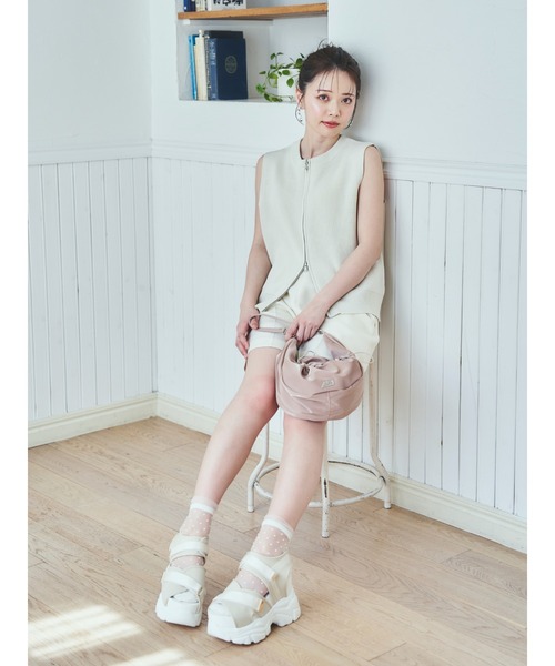 Mafmof(マフモフ)の「Mafmof(マフモフ)10.5cm厚底ボリュームソールベルクロダッドスポーツサンダル(サンダル・レディース・ブラック/ベージュ・S/M/L/LL)」の5枚目の写真