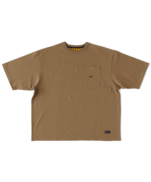 FAT(エフエイティー)の「GIANTee(Tシャツ/カットソー・メンズ・オリーブ/ブラック/ベージュ/イエロー/ホワイト・JUMBO(XXL)/FAT(XL)/SKINNY(L)/TITCH(M))」の2枚目の写真