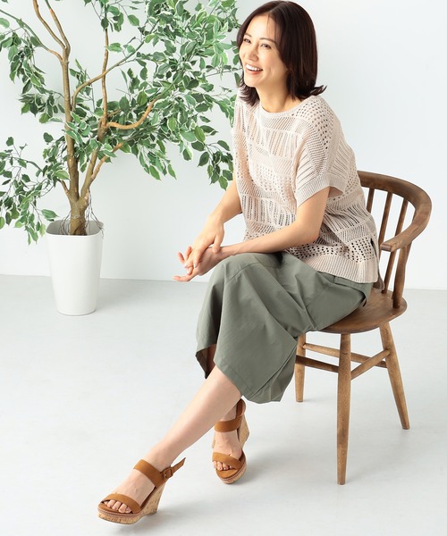 GALLORIA（ギャローリア）の「透かし編みフレンチニット（ニット/セーター・レディース・チャコールグレー/ベージュ/マスタード・LL/S/M/L）」の2枚目の写真