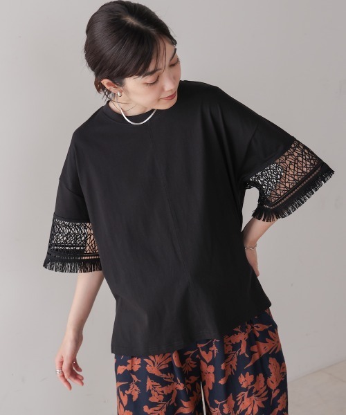 Bou Jeloud(ブージュルード)の「レーススリーブTシャツ(Tシャツ/カットソー・レディース・オフホワイト/ブラウン/ブラック・FREE)」の3枚目の写真