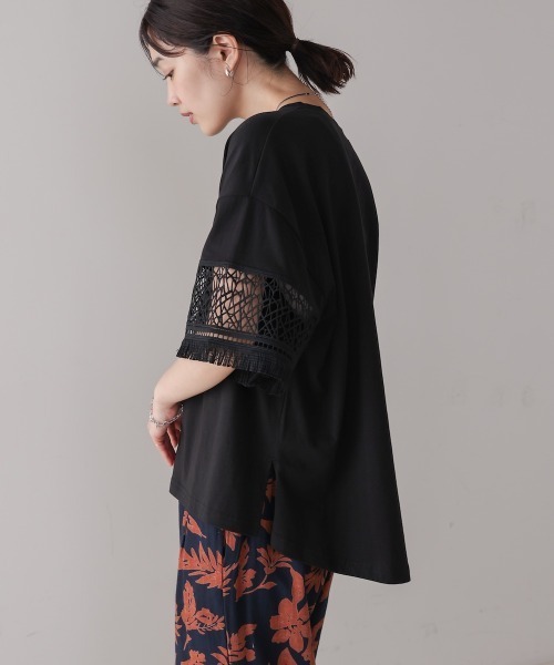 Bou Jeloud(ブージュルード)の「レーススリーブTシャツ(Tシャツ/カットソー・レディース・オフホワイト/ブラウン/ブラック・FREE)」の20枚目の写真