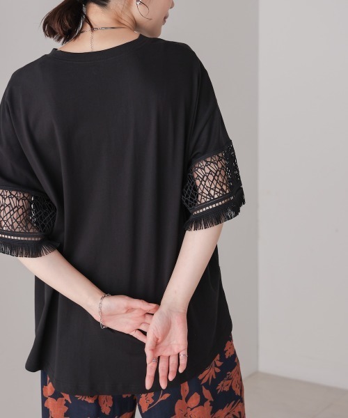 Bou Jeloud(ブージュルード)の「レーススリーブTシャツ(Tシャツ/カットソー・レディース・オフホワイト/ブラウン/ブラック・FREE)」の21枚目の写真