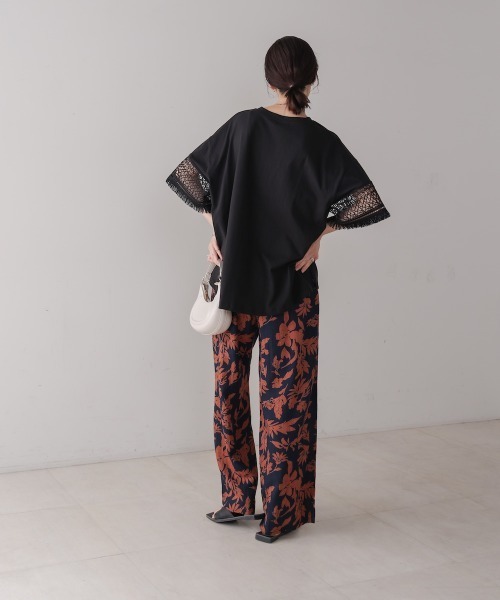Bou Jeloud(ブージュルード)の「レーススリーブTシャツ(Tシャツ/カットソー・レディース・オフホワイト/ブラウン/ブラック・FREE)」の22枚目の写真