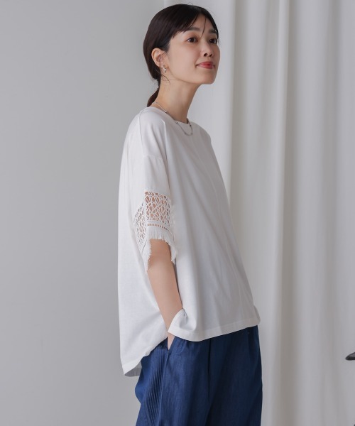 Bou Jeloud(ブージュルード)の「レーススリーブTシャツ(Tシャツ/カットソー・レディース・オフホワイト/ブラウン/ブラック・FREE)」の8枚目の写真