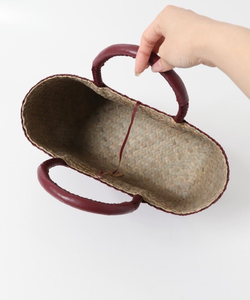 URBAN RESEARCH DOORS（アーバンリサーチドアーズ）の「カラーシーグラストートバッグ（トートバッグ・レディース・グリーン系その他/バーガンディー・ONE）」の10枚目の写真