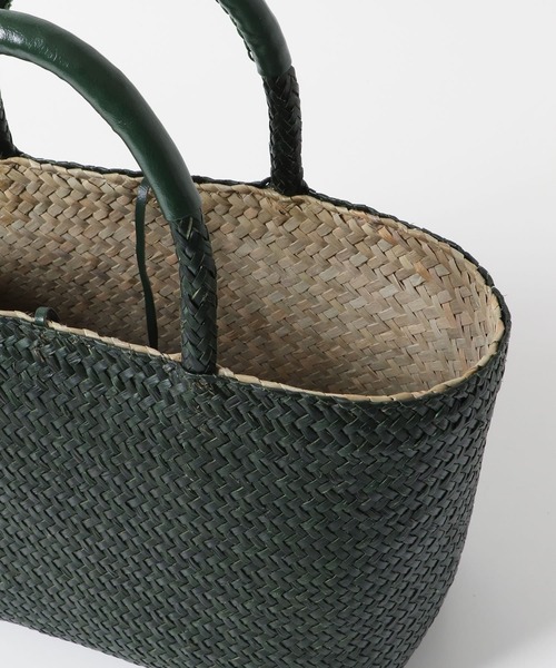 URBAN RESEARCH DOORS（アーバンリサーチドアーズ）の「カラーシーグラストートバッグ（トートバッグ・レディース・グリーン系その他/バーガンディー・ONE）」の11枚目の写真