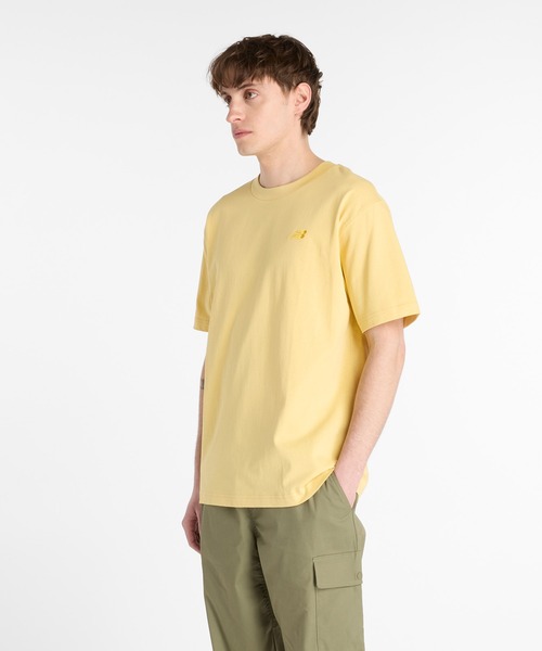 NEW BALANCE(ニューバランス)の「Athletics ショートスリーブTシャツ(Tシャツ/カットソー・メンズ・ベージュ・XX-LARGE/X-LARGE/LARGE/MEDIUM/SMALL)」の6枚目の写真