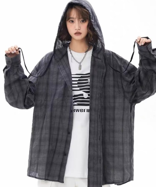 Achic(アシック)の「フード付きシアーチェックシャツ(シャツ/ブラウス・レディース・ホワイト/グレー・M)」の4枚目の写真