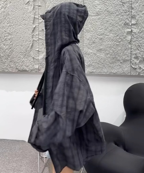 Achic(アシック)の「フード付きシアーチェックシャツ(シャツ/ブラウス・レディース・ホワイト/グレー・M)」の21枚目の写真