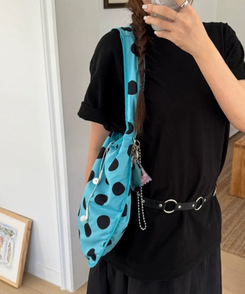 CELENA BEATS(セレナビーツ)の「ドット柄 ビッグ エコバッグ風 ワンハンドルバッグ(ショルダーバッグ・レディース・ブルー・FREE)」の20枚目の写真