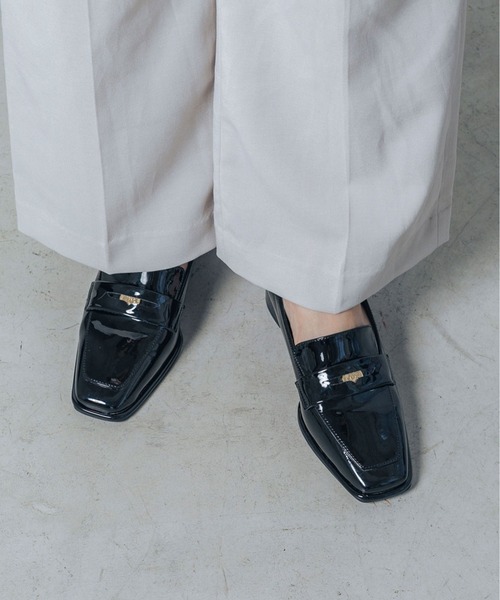 EVOL（イーボル）の「【晴雨兼用・ふかふか】スクエア3.5cmコインローファー IZ5786（レインシューズ・レディース・ブラウン/ブラック/ブラック系その他・22.0cm/22.5cm/23.0cm/23.5cm/24.0cm/24.5cm/25.0cm）」の19枚目の写真