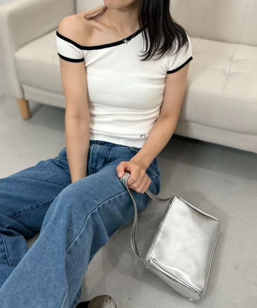 mebole(メボレ)の「エッジラインワンショル(ニット/セーター・レディース・アイボリー・FREE)」の3枚目の写真