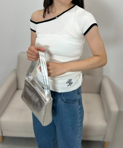 mebole(メボレ)の「エッジラインワンショル(ニット/セーター・レディース・アイボリー・FREE)」の19枚目の写真