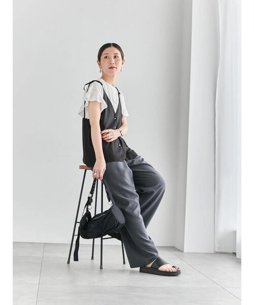 Samansa Mos2 blue（サマンサモスモスブルー）の「◎キャミソールジレ（シャツ/ブラウス・レディース・ベージュ/ブラック/チャコールグレー・F）」の4枚目の写真