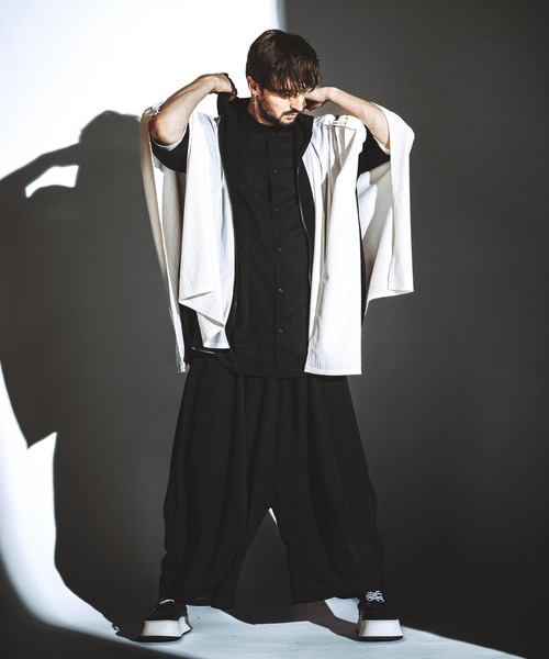 NO ID.(ノーアイディ)の「【NO ID.】Squid Half Sleeve Long Shirt / Squid ハーフ スリーブ ロング シャツ(シャツ/ブラウス・メンズ・グレー/ブラック/ホワイト・ONE SIZE)」の13枚目の写真