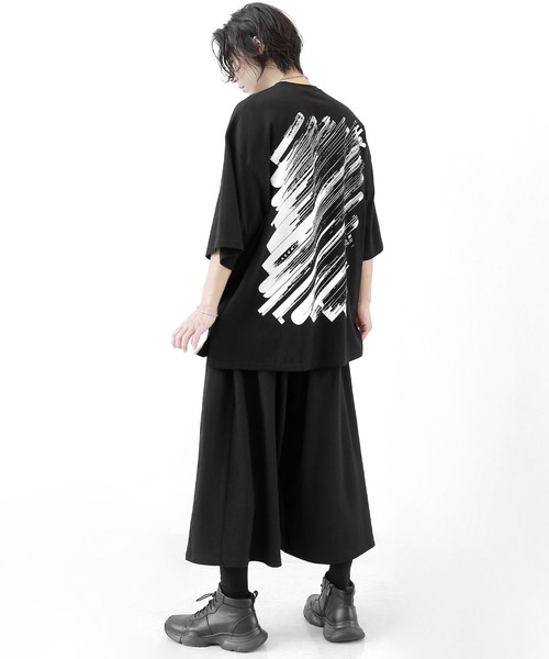 minsobi（ミンソビ）の「タックボリュームワイドバミューダ（その他パンツ・メンズ・ブラック/グレー・FREE）」の5枚目の写真