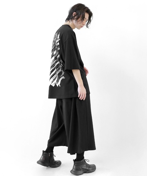 minsobi（ミンソビ）の「タックボリュームワイドバミューダ（その他パンツ・メンズ・ブラック/グレー・FREE）」の10枚目の写真