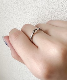 THEATER（シアター）の「THEATER シアター　フックデザインツイストシルバーリング（リング）」